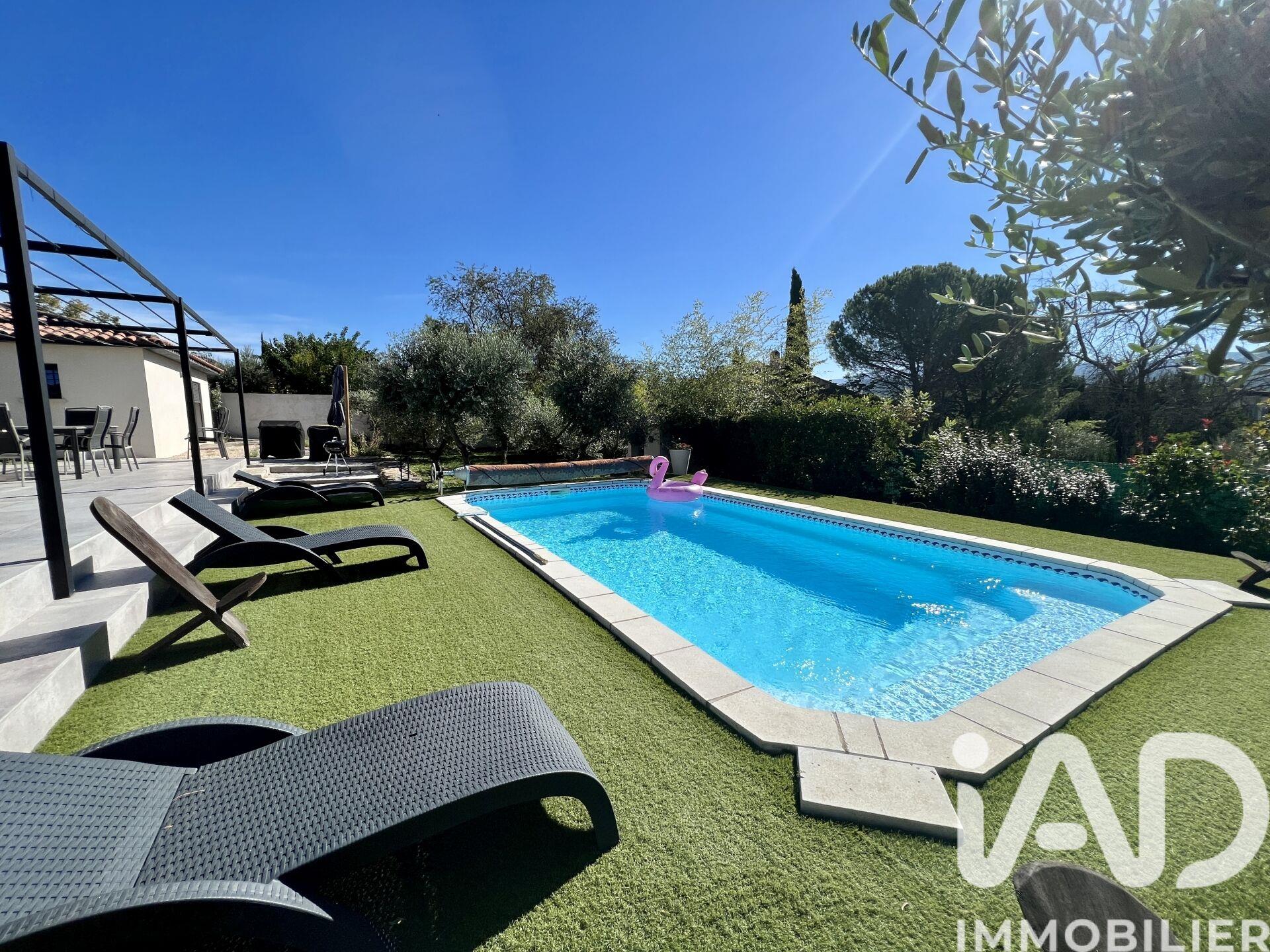 Maison à vendre, 156m², Saint-Zacharie