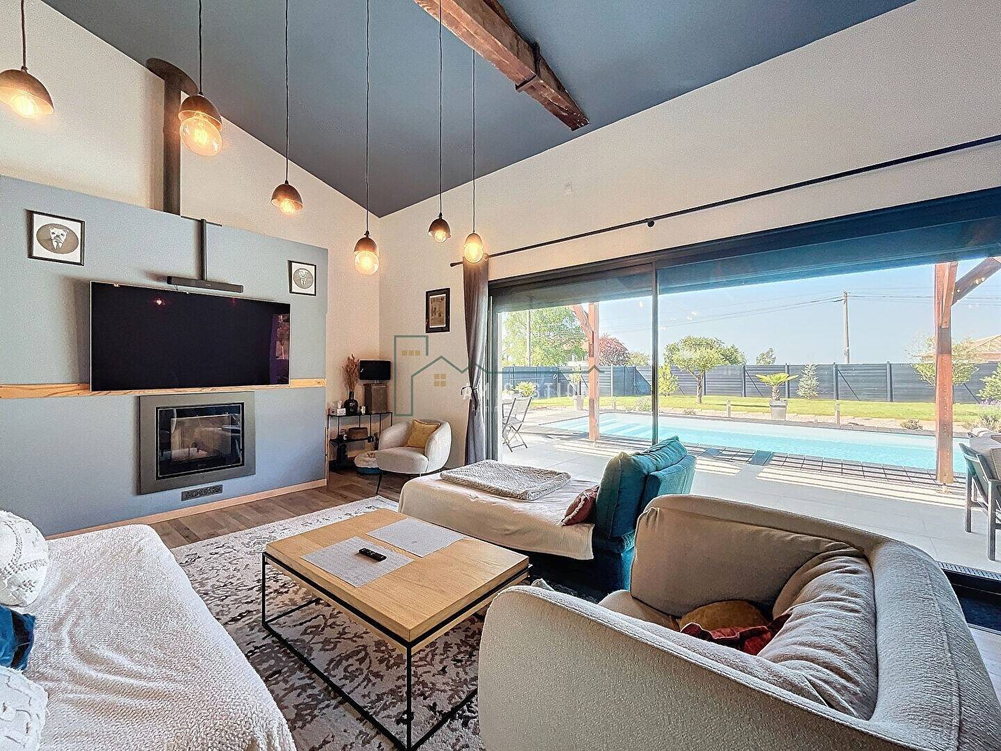 Maison à vendre, 240m², Abjat-sur-Bandiat