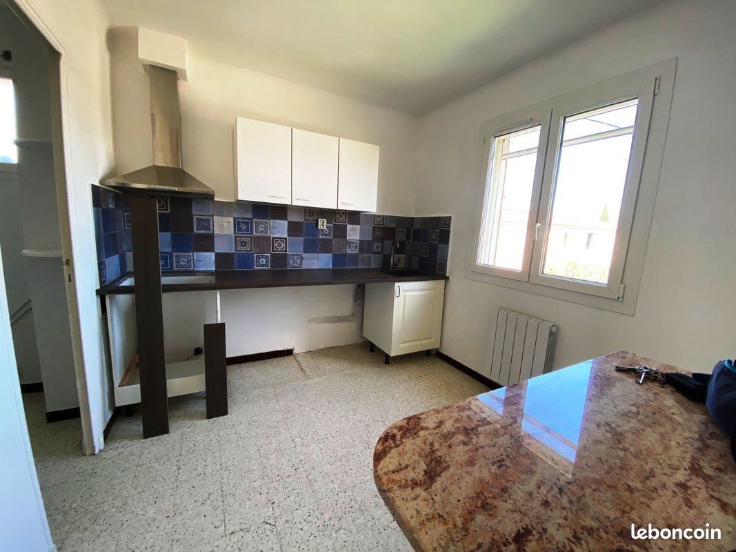 Appartement à louer, 72m², Solliès-Pont