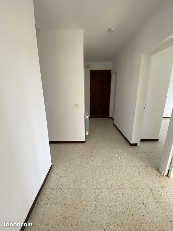 Appartement à louer, 72m², Solliès-Pont