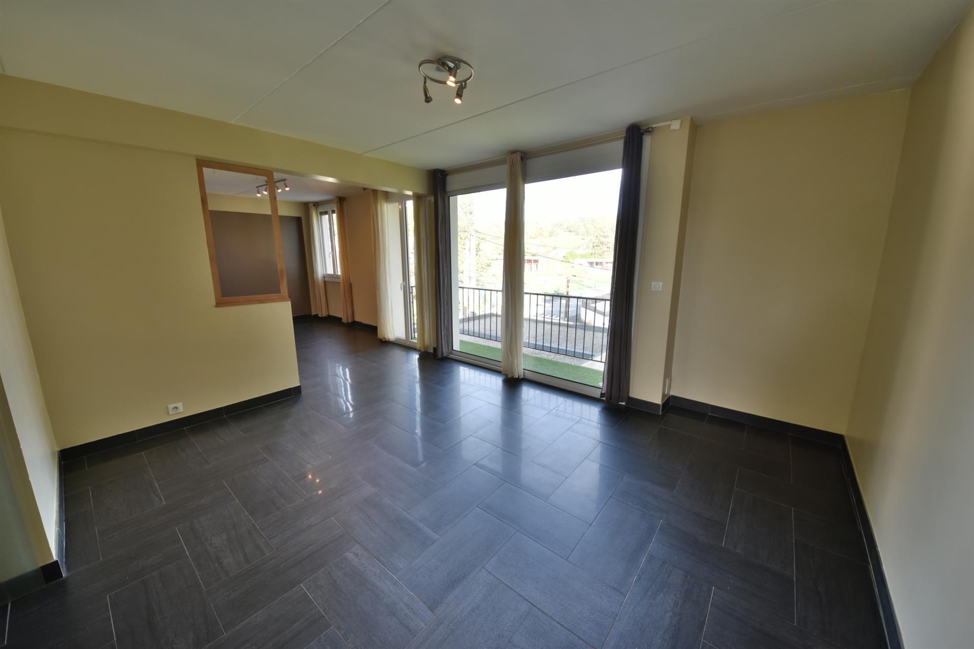 Appartement à vendre, 77m², Malemort