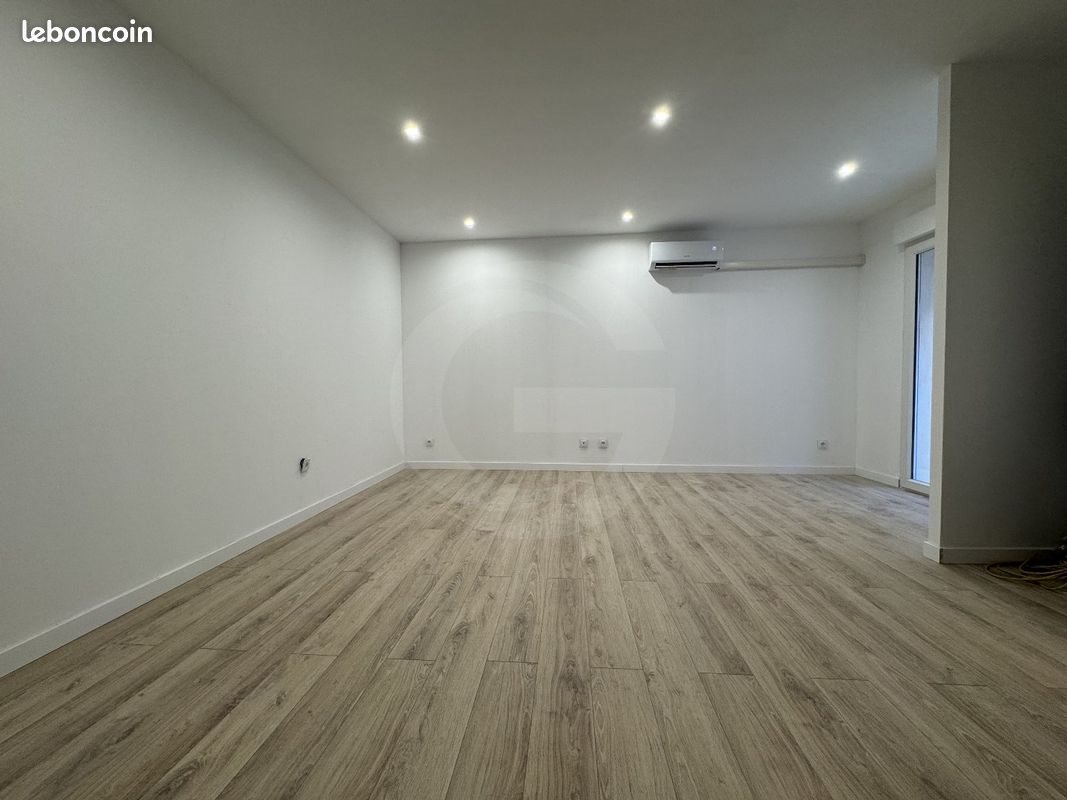 Maison à louer, 61m², Villeveyrac