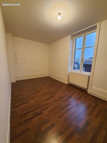 Appartement à louer, 72m², Messimy-sur-Saône