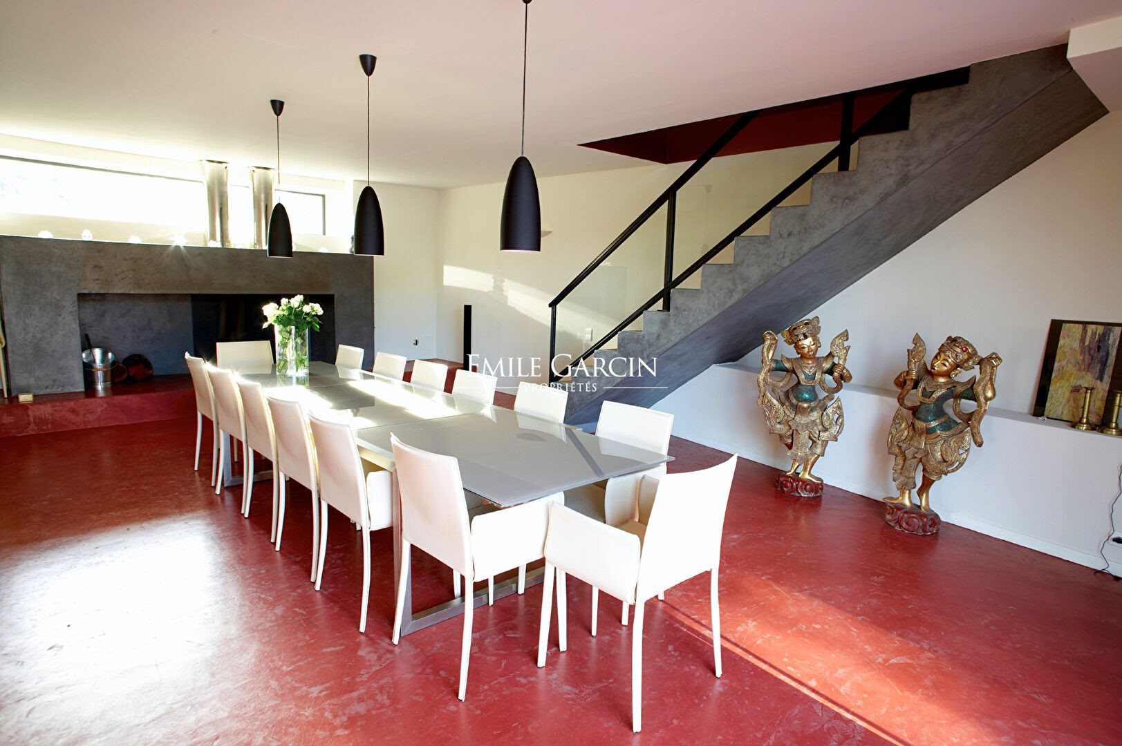 Maison à louer, 600m², Uzès
