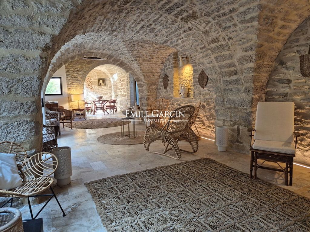 Maison à louer, 600m², Uzès