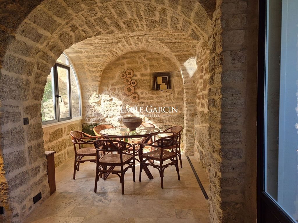 Maison à louer, 600m², Uzès