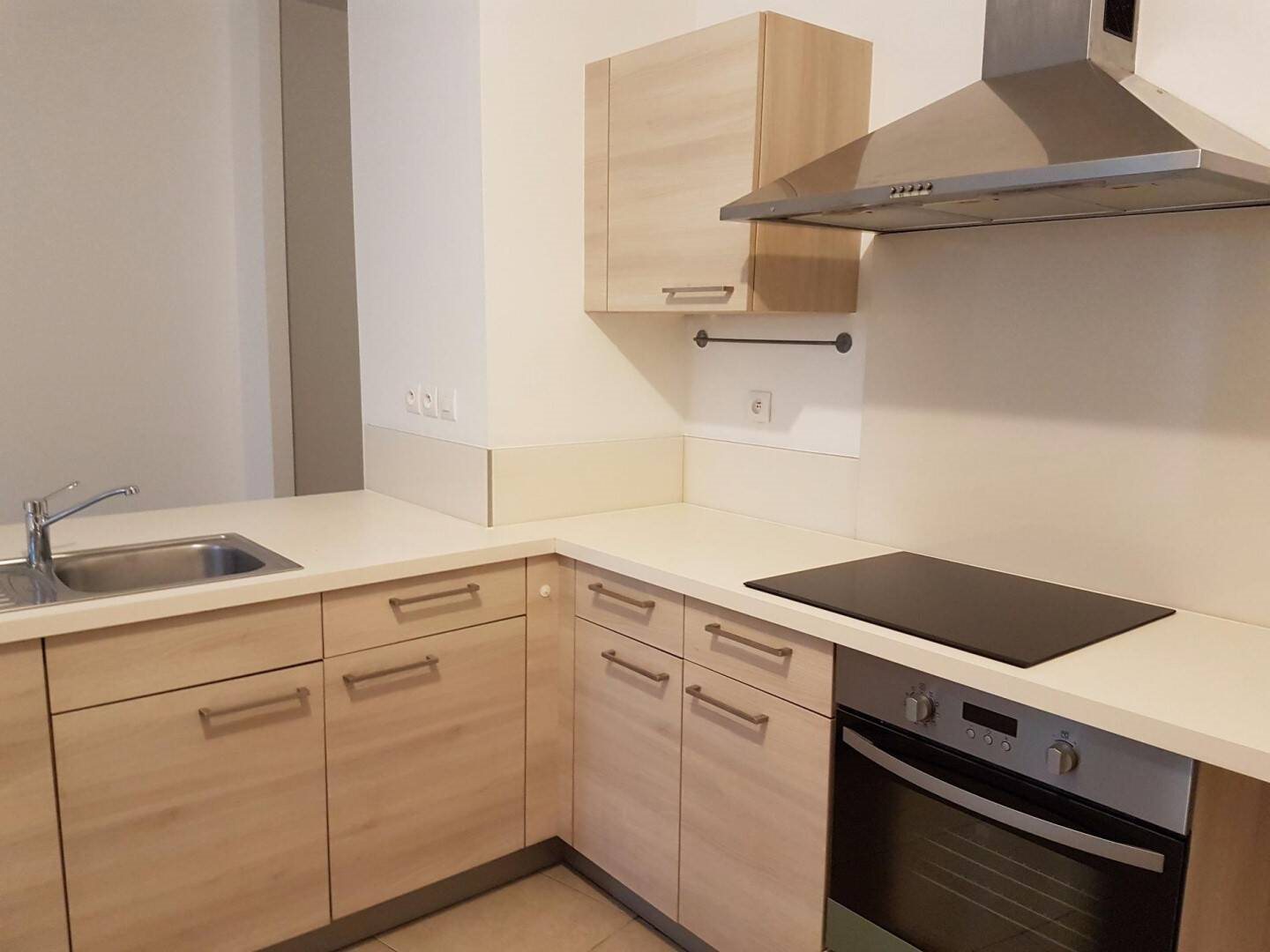 Appartement à louer, 43m², Grans