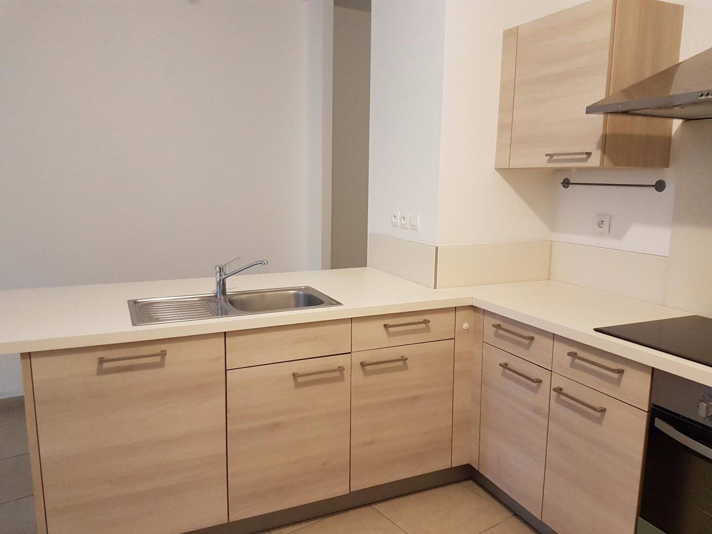 Appartement à louer, 43m², Grans