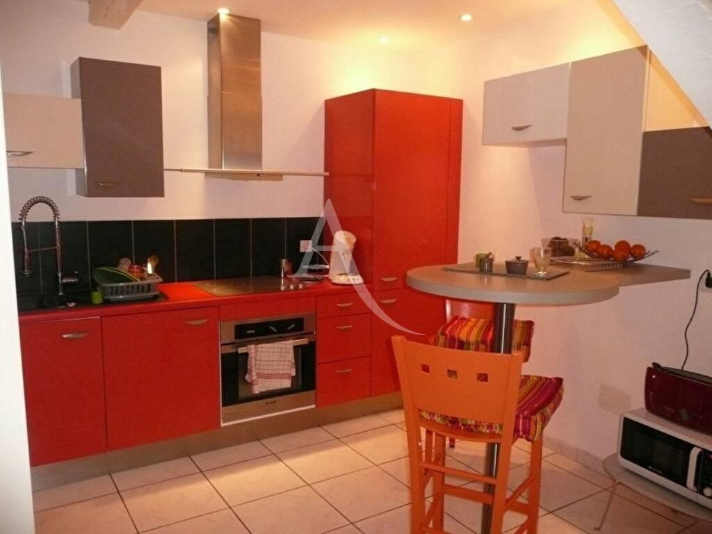 Maison à louer, 55m², Verzeille