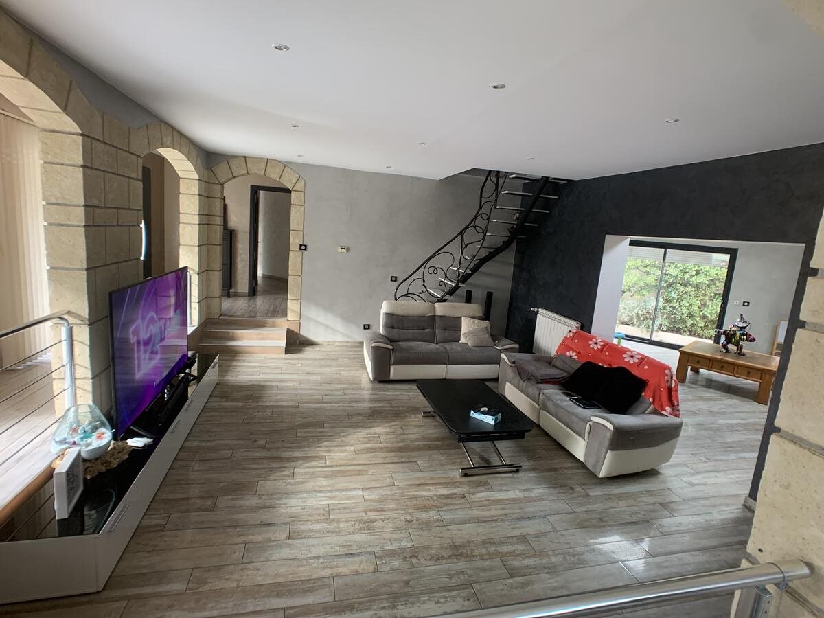 Maison à vendre, 187m², Saint-Victoret