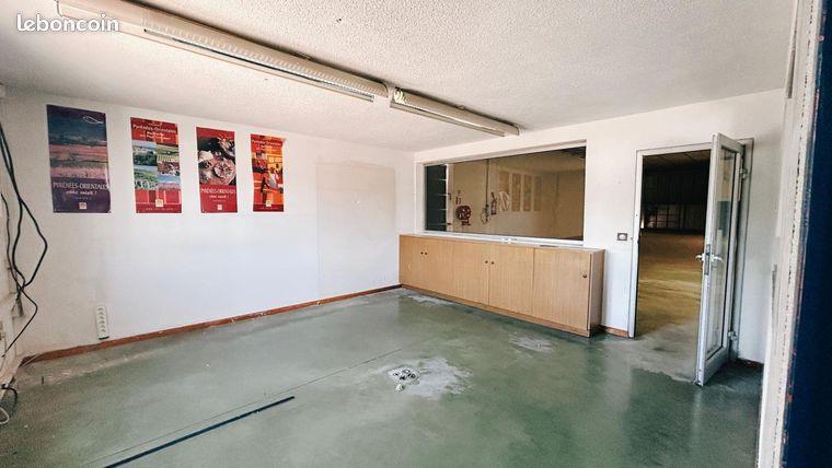 Maison à louer, 1250m², Cabestany