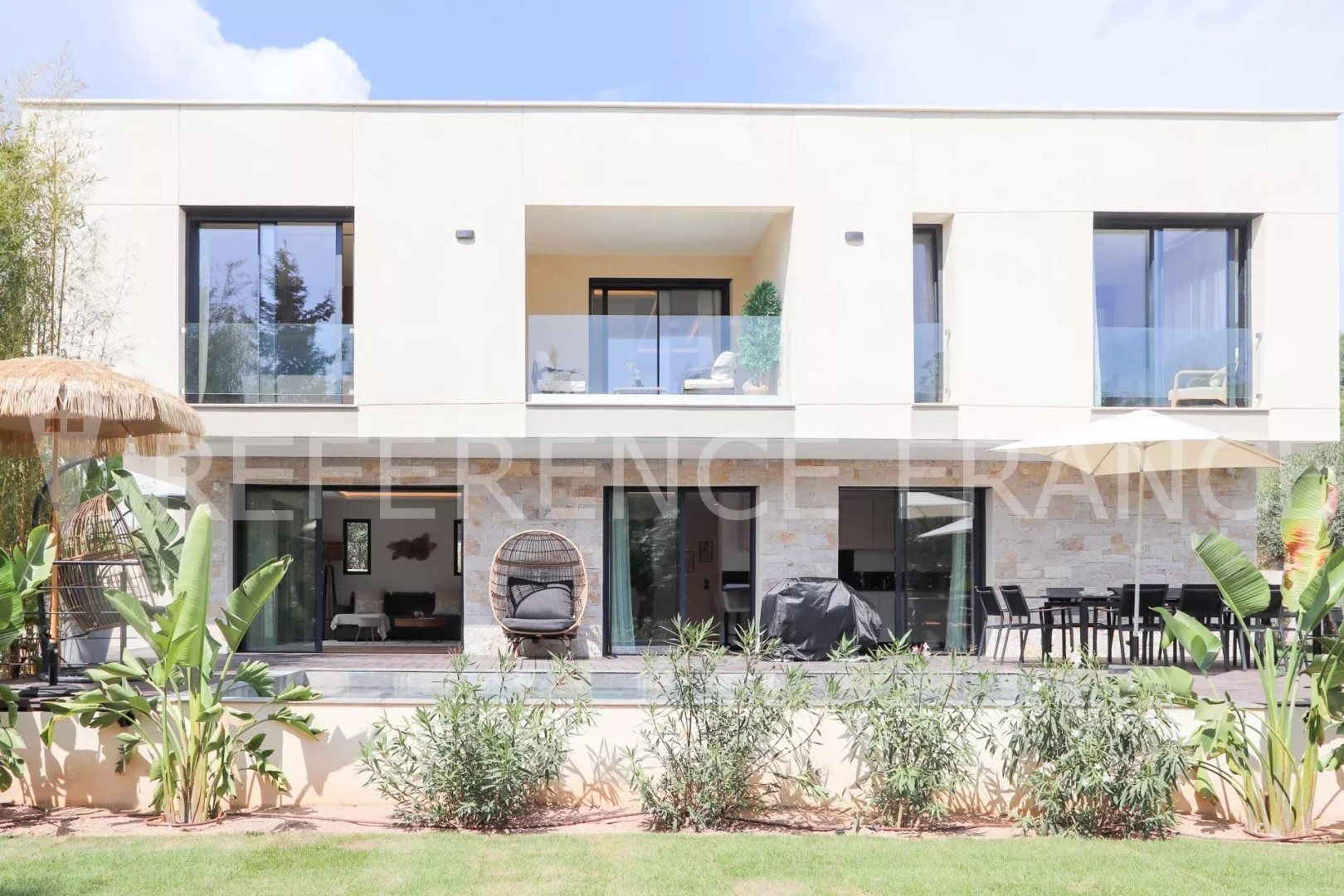 Maison à louer, 260m², Mougins