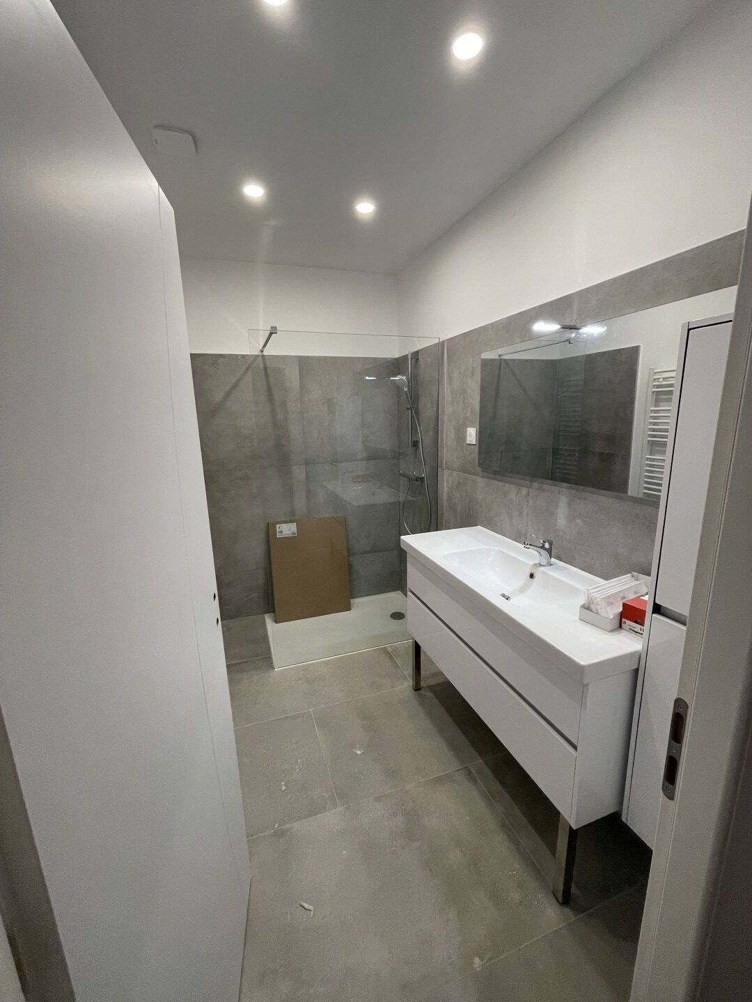 Appartement à louer, 70m², Saint-Zacharie