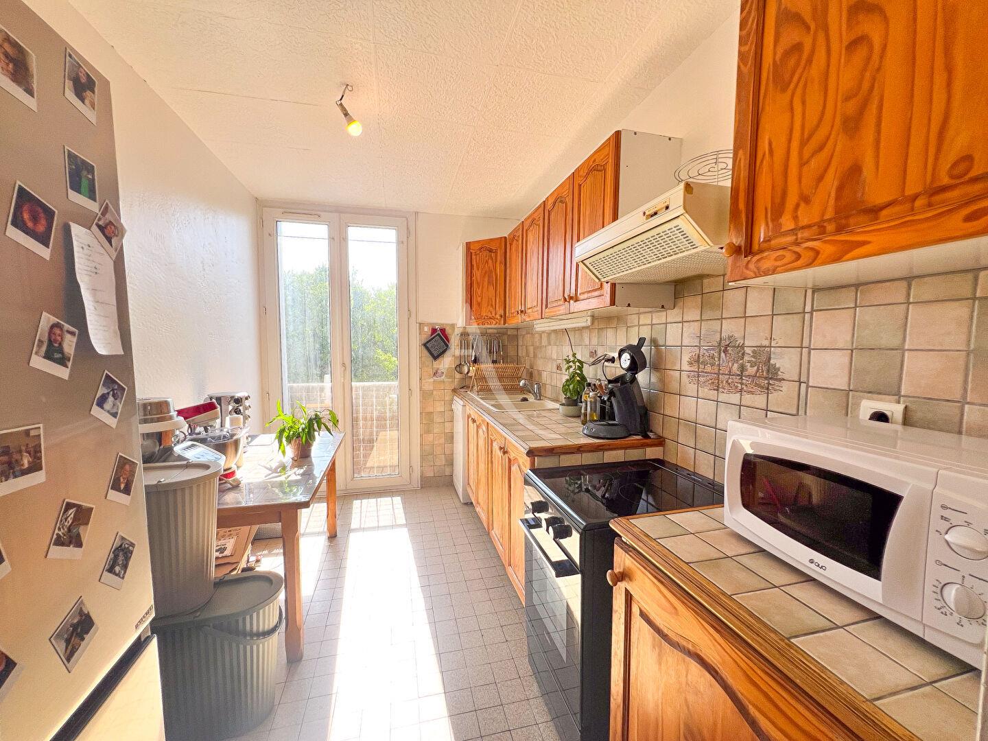 Appartement à vendre, 76m², Saint-Cannat