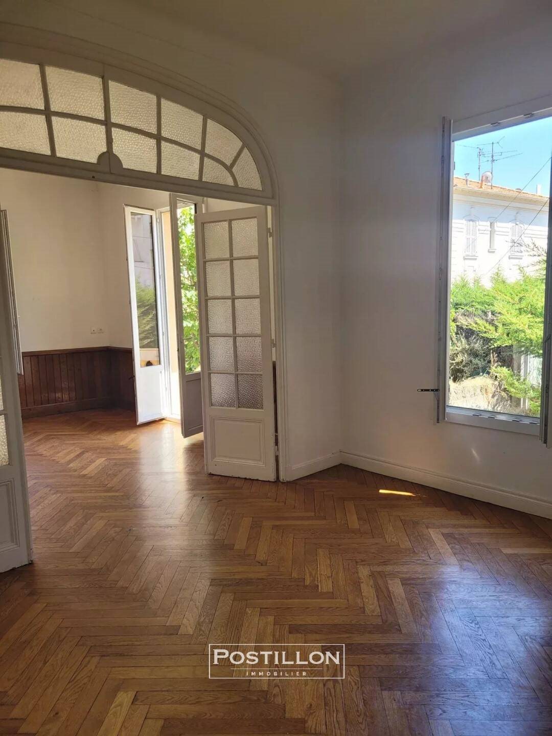 Maison à louer, 146m², Nice