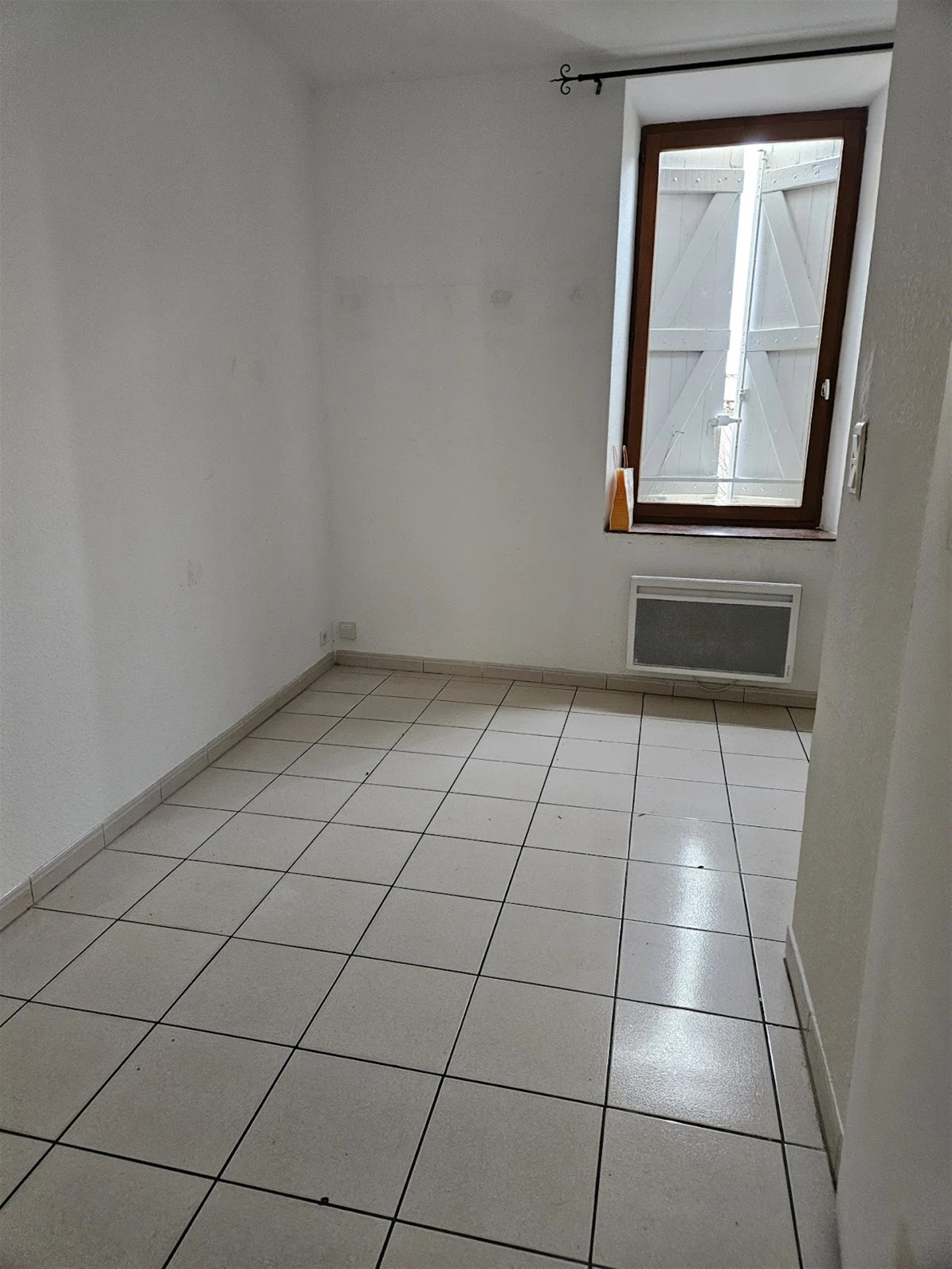 Maison à louer, 46m², Pomas