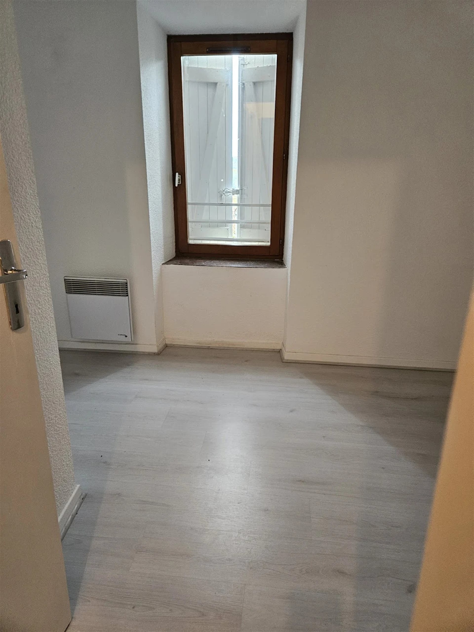 Maison à louer, 46m², Pomas