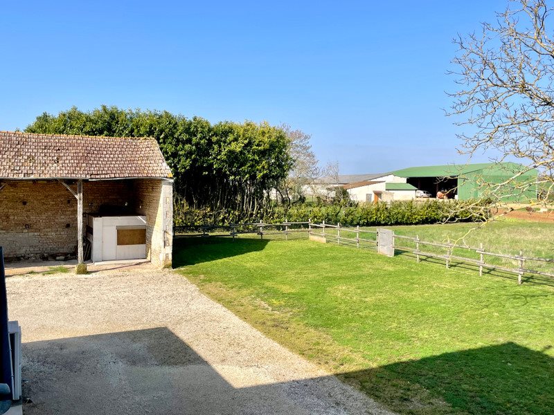 Maison à vendre, 216m², Aigre