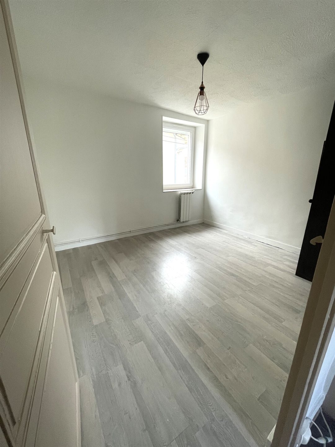 Maison à louer, 91m², Anneyron