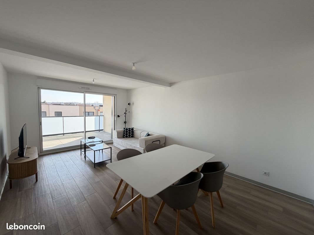 Appartement à louer, 69m², Uckange