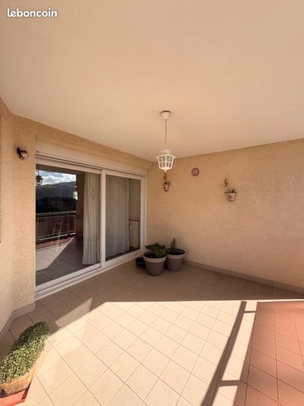 Appartement à vendre, 65m², Saint-Jean-Bonnefonds