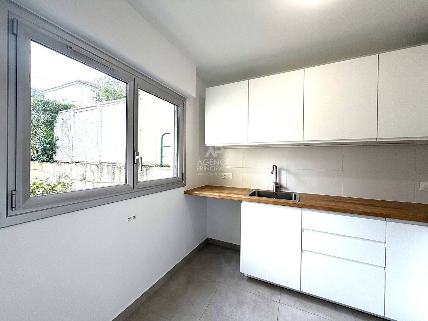 Maison à louer, 74m², La Celle-Saint-Cloud