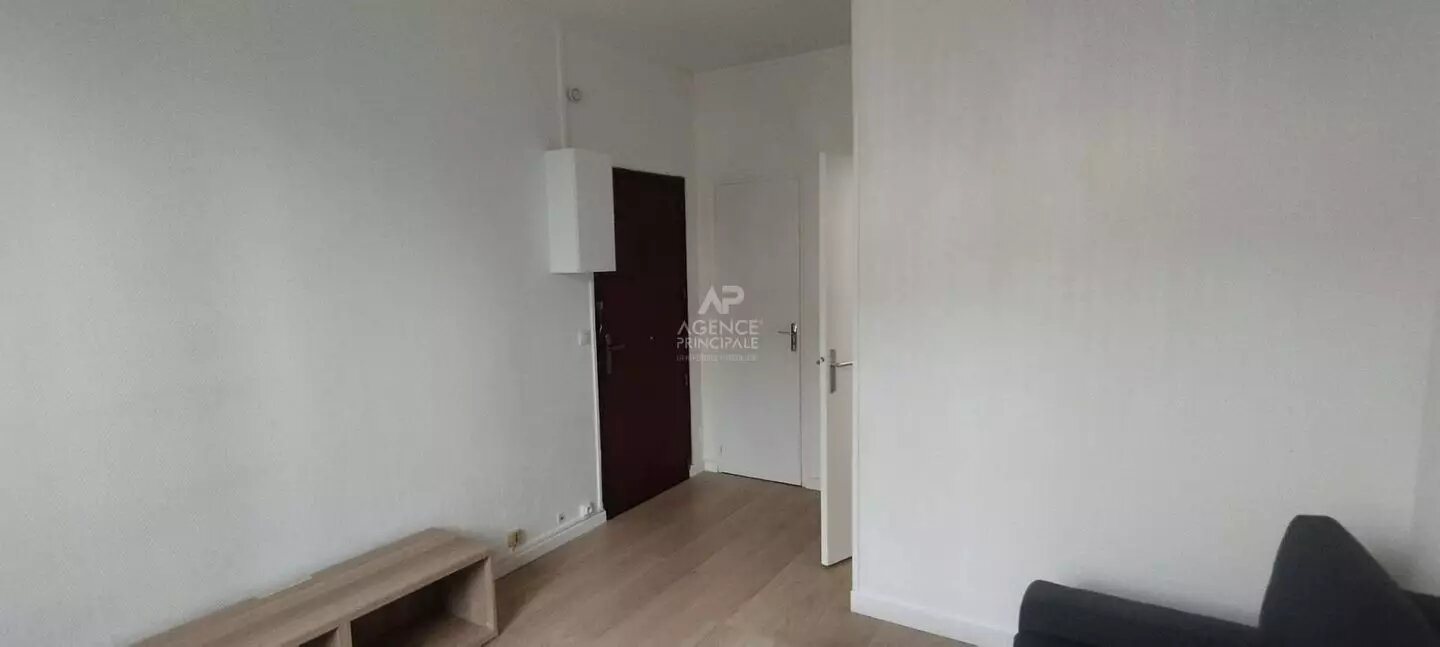 Appartement à louer, 19m², Voisins-le-Bretonneux
