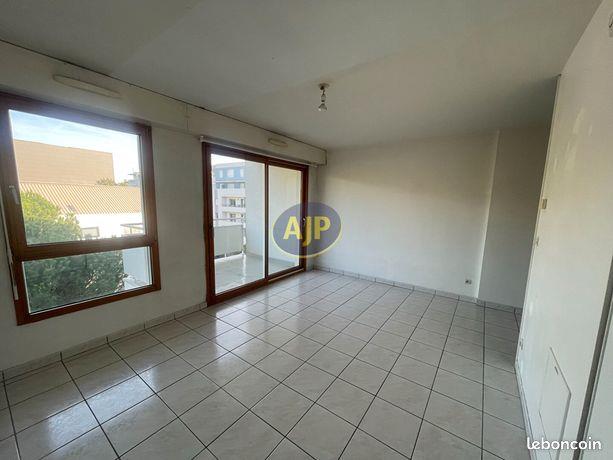 Appartement à louer, 27m², Nantes