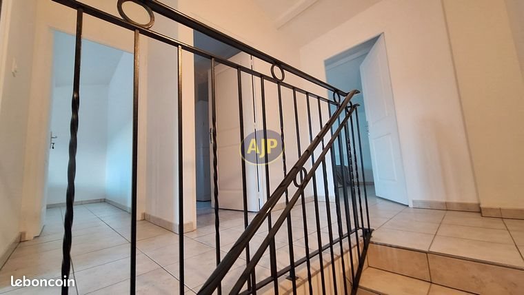 Maison à louer, 89m², La Montagne