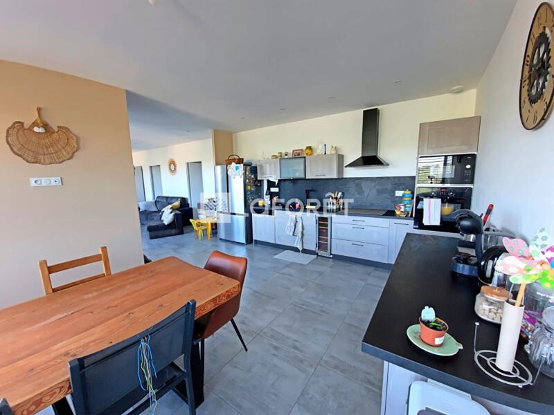 Appartement à vendre, 124m², Saint-Genest-Lerpt