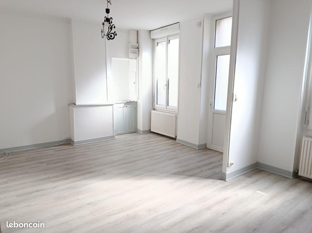 Maison à louer, 73m², Chabris