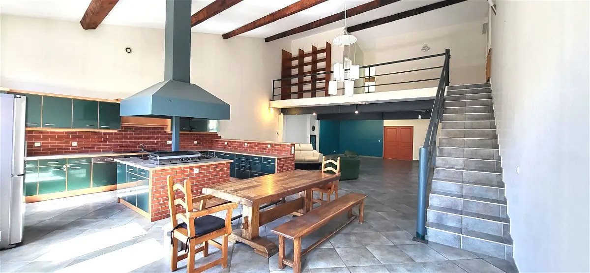 Maison à louer, 210m², Saint-Laurent-de-la-Salanque