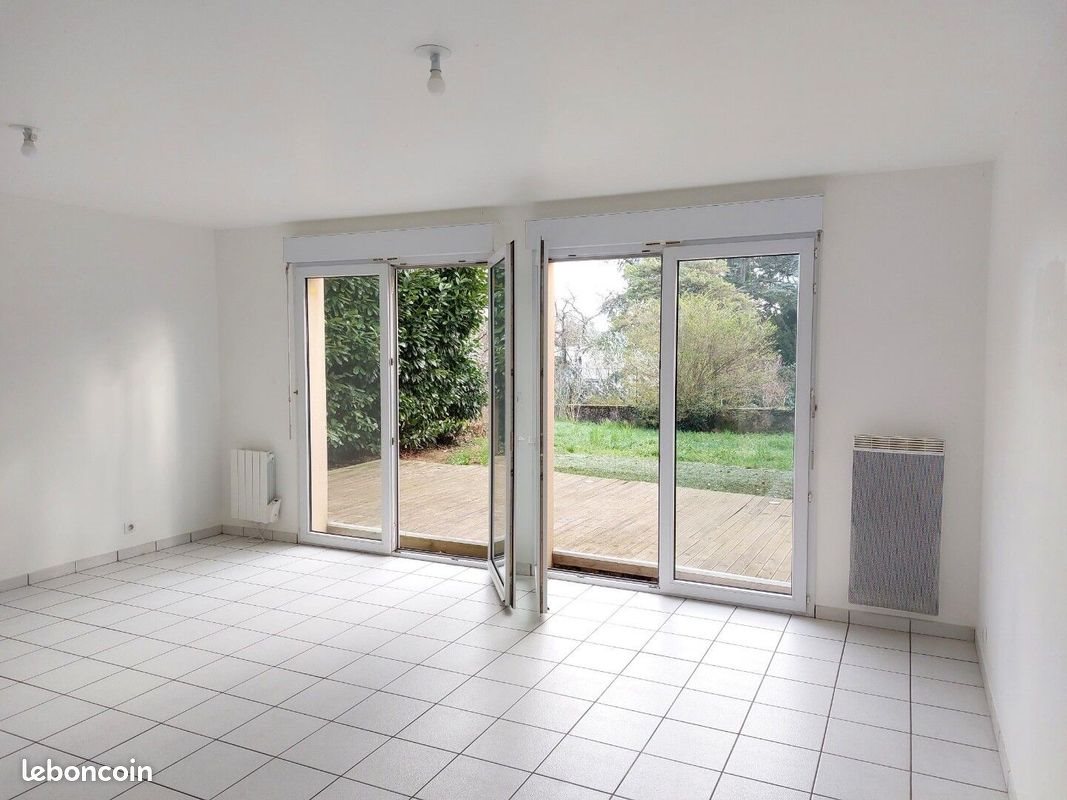 Maison à louer, 110m², Charly