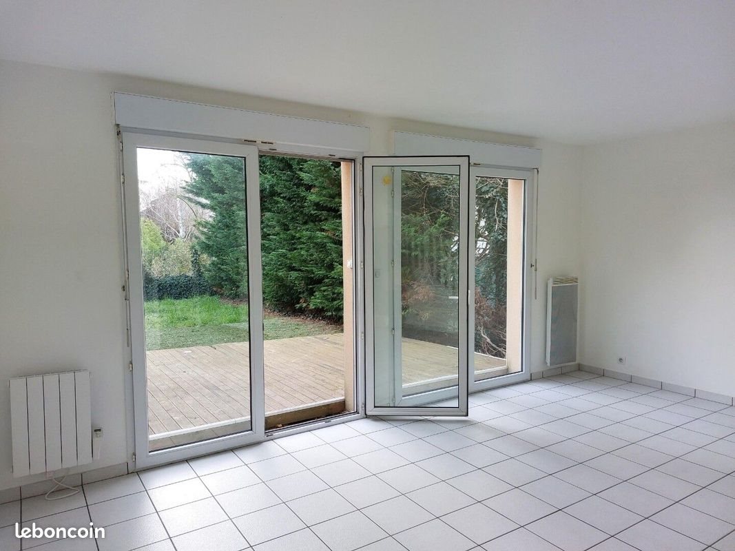 Maison à louer, 110m², Charly