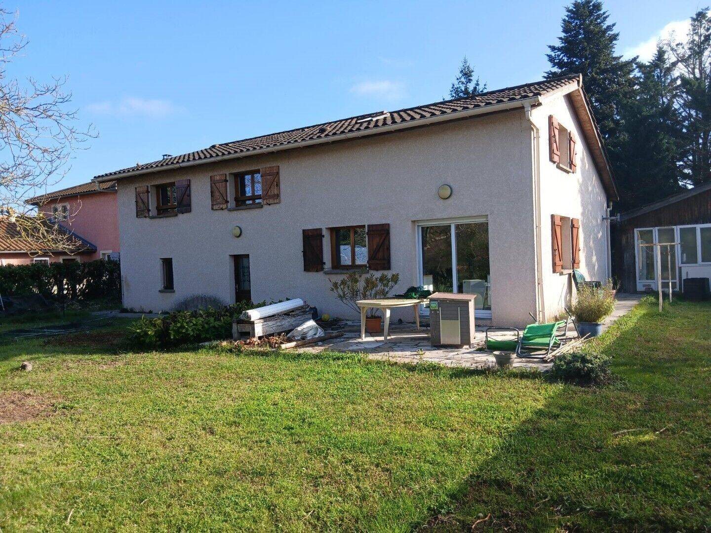 Maison à louer, 159m², Saint-Romain-de-Jalionas