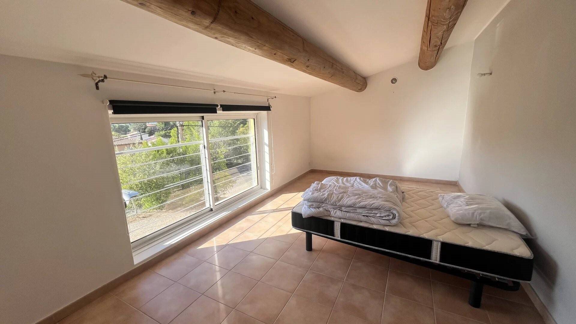 Appartement à louer, 58m², Venelles