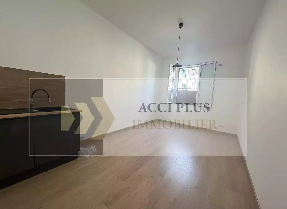 Appartement à louer, 25m², Nîmes