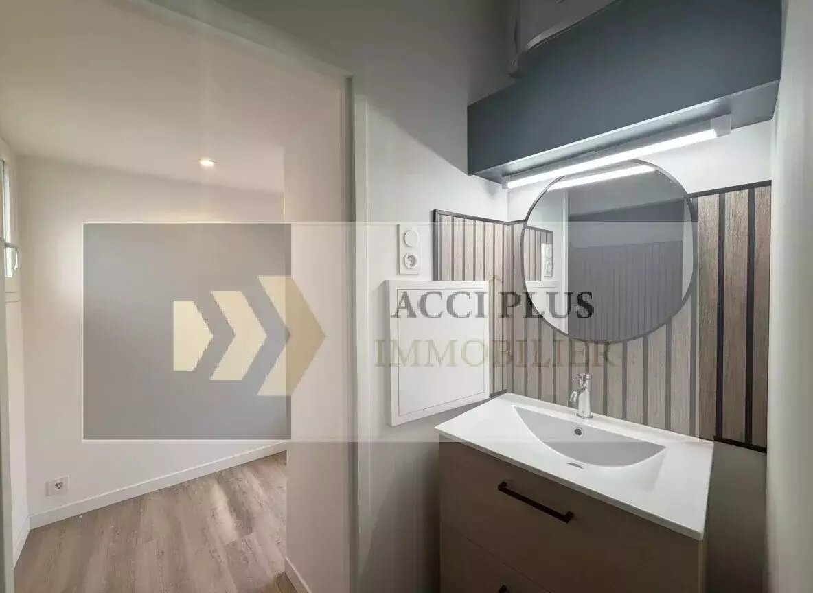Appartement à louer, 25m², Nîmes