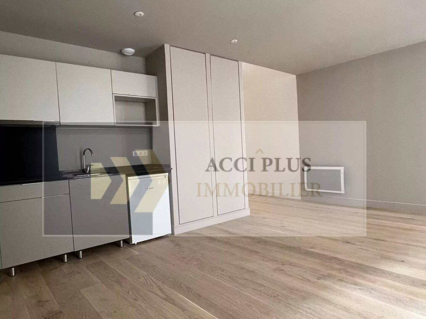 Appartement à louer, 32m², Nîmes