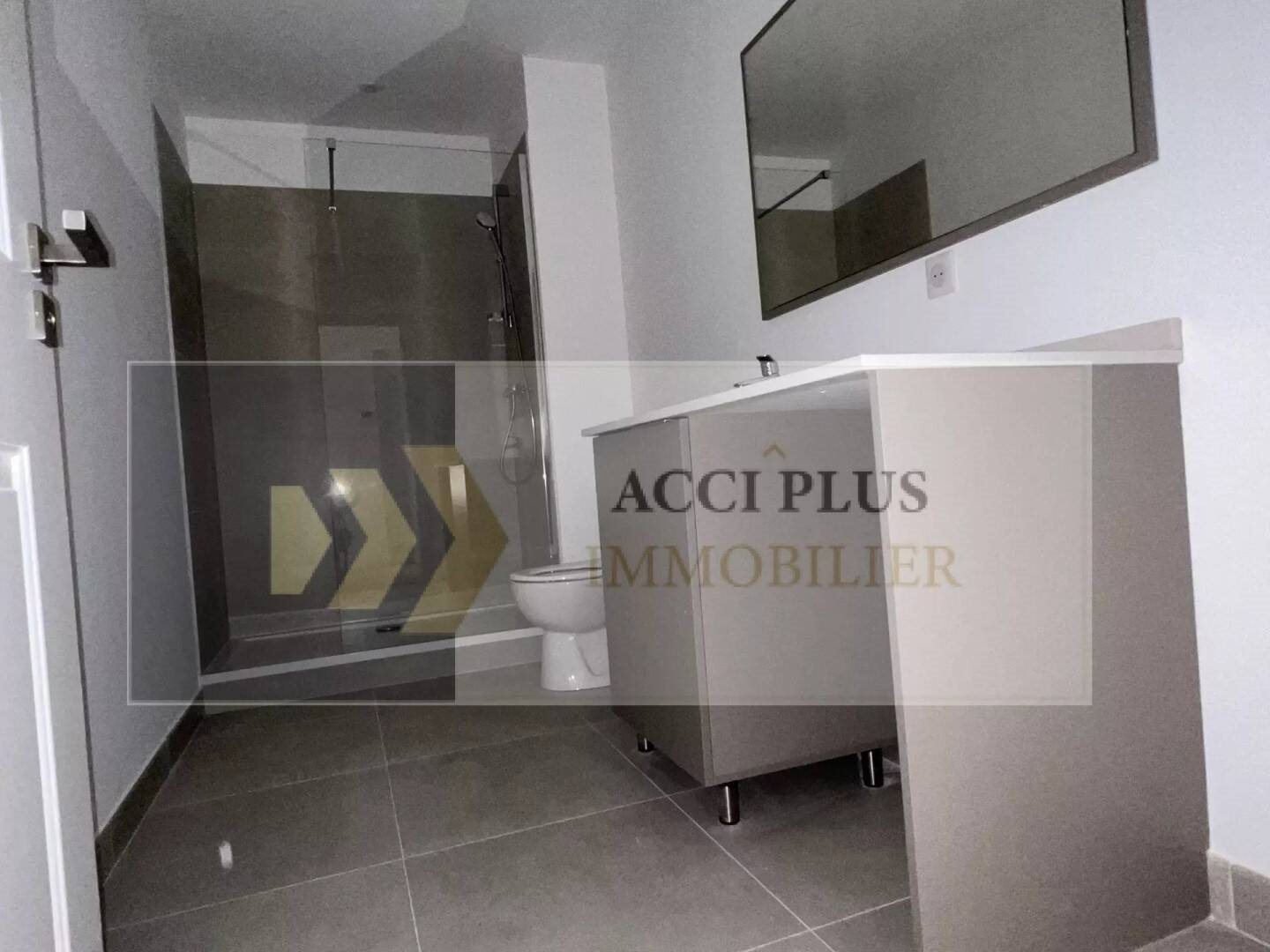 Appartement à louer, 32m², Nîmes