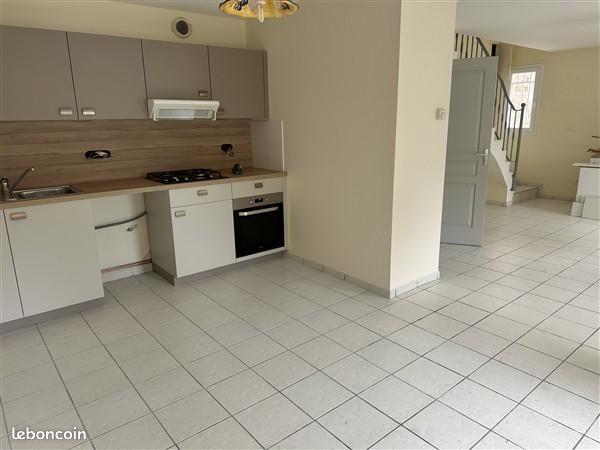 Maison à louer, 80m², Sainte-Sigolène