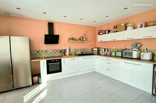 Advert pic 0