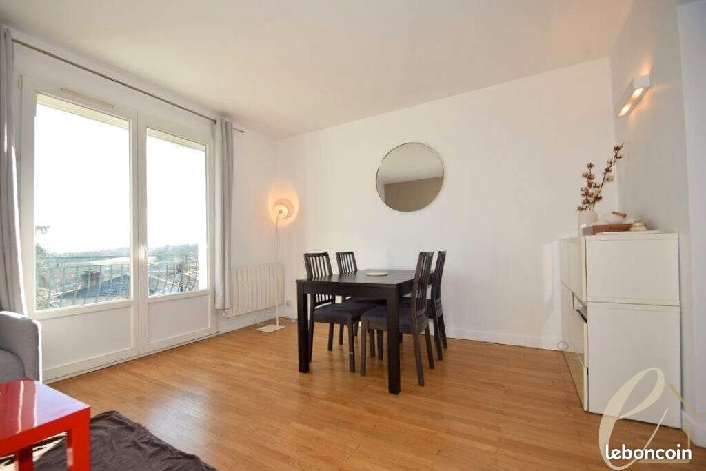 Appartement à louer, 60m², Lentilly