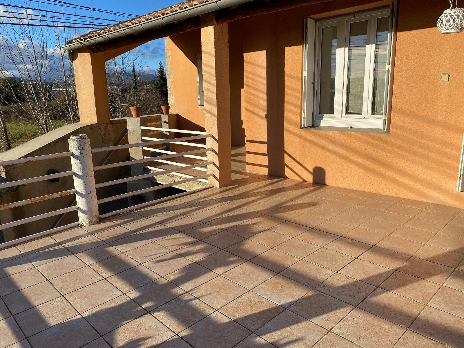 Maison à louer, 85m², Aubenas