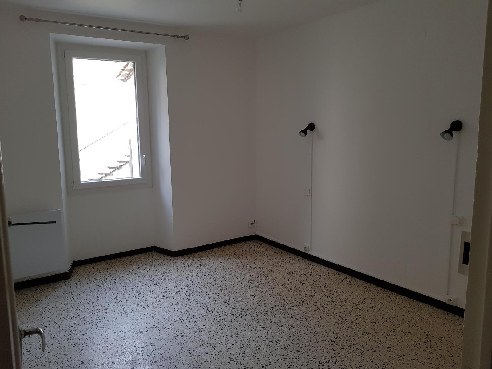 Appartement à louer, 454m², Chassiers