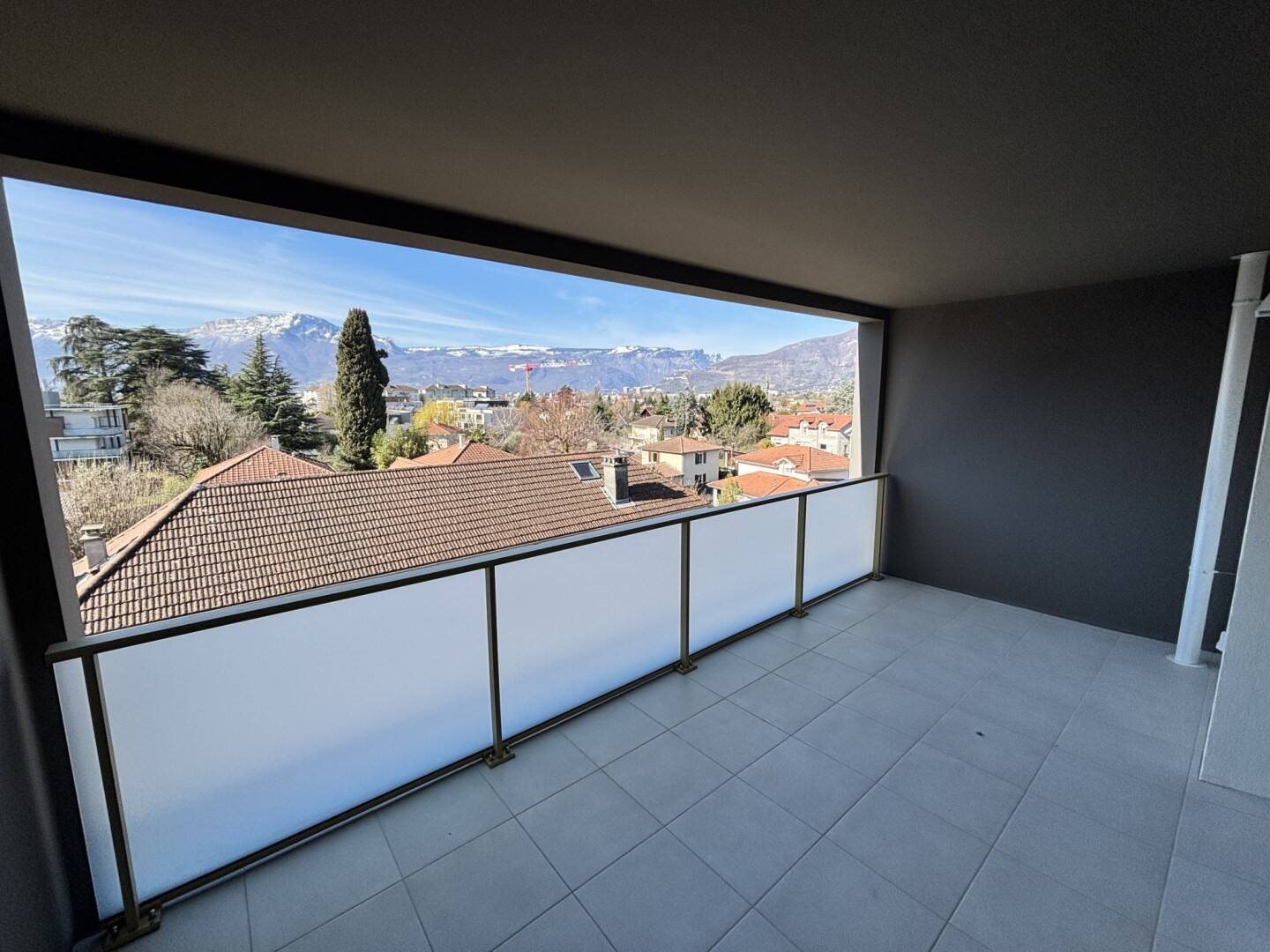 Appartement à louer, 81m², Gières