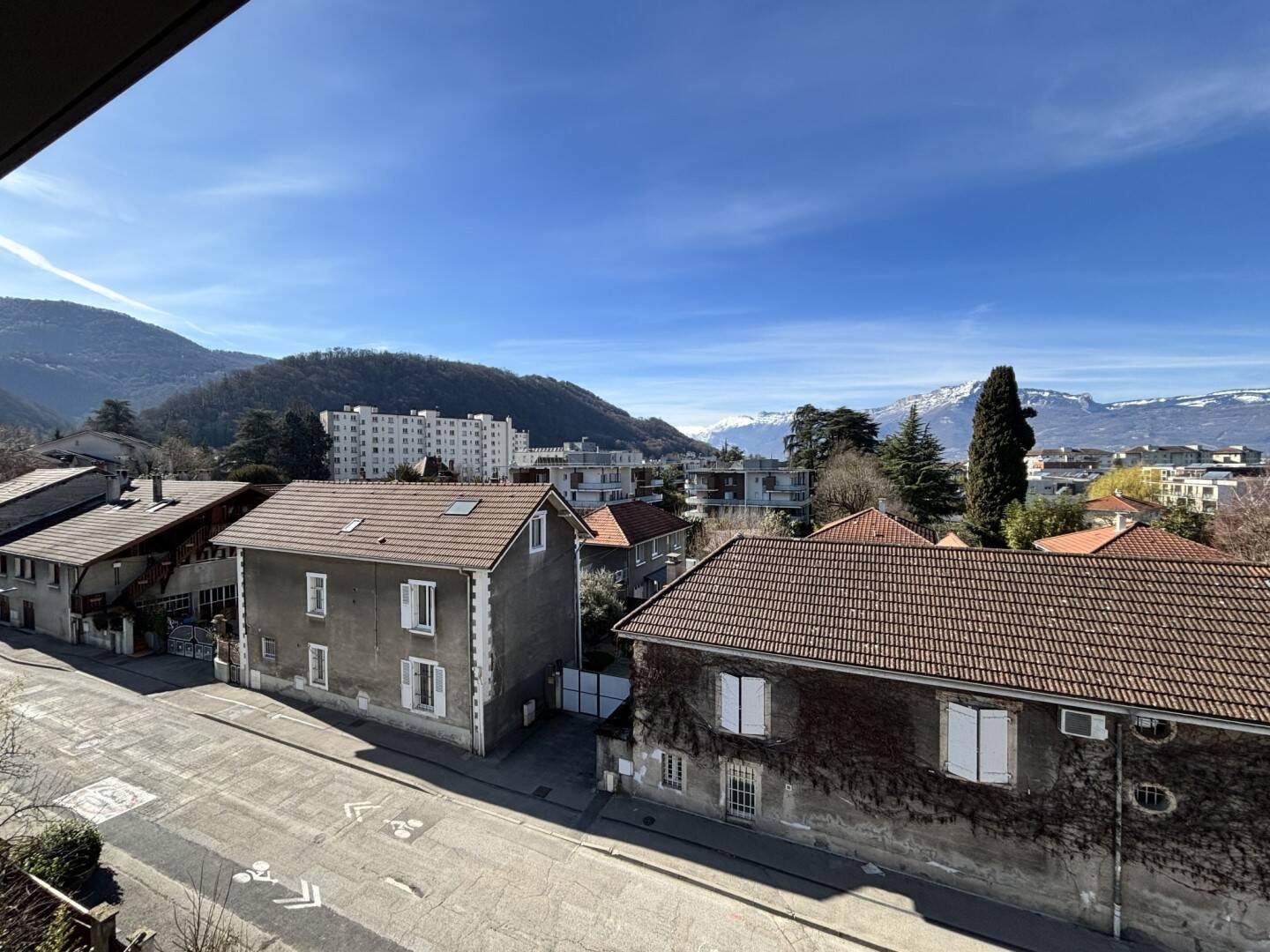 Appartement à louer, 81m², Gières