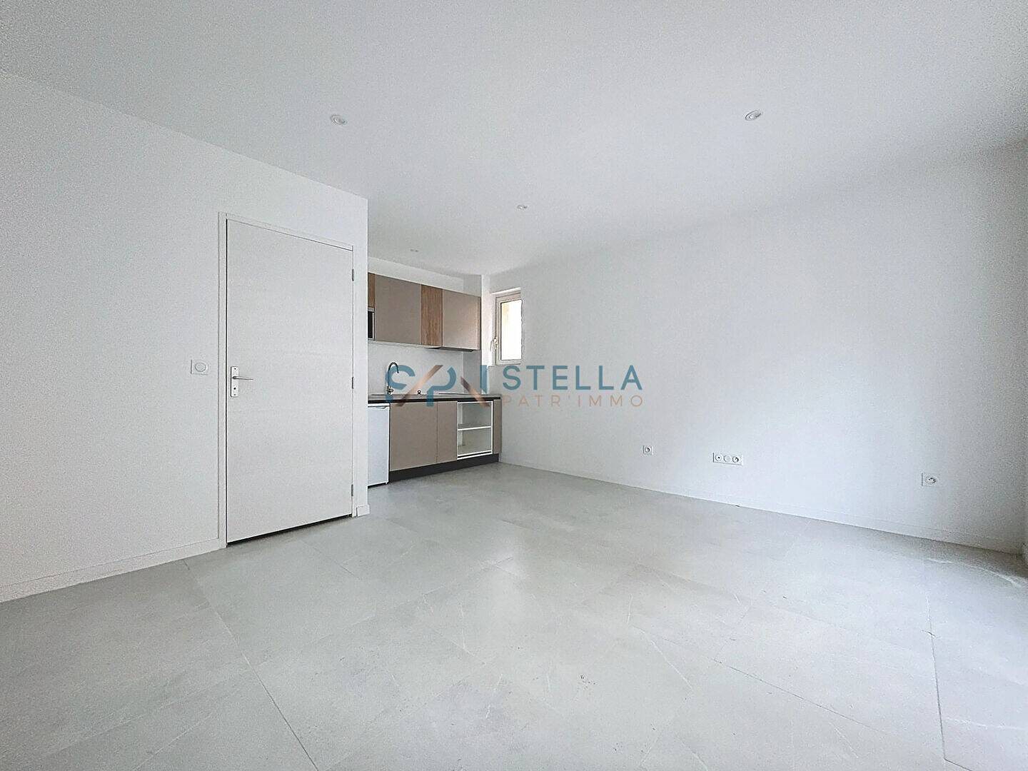 Appartement à louer, 28m², Ajaccio