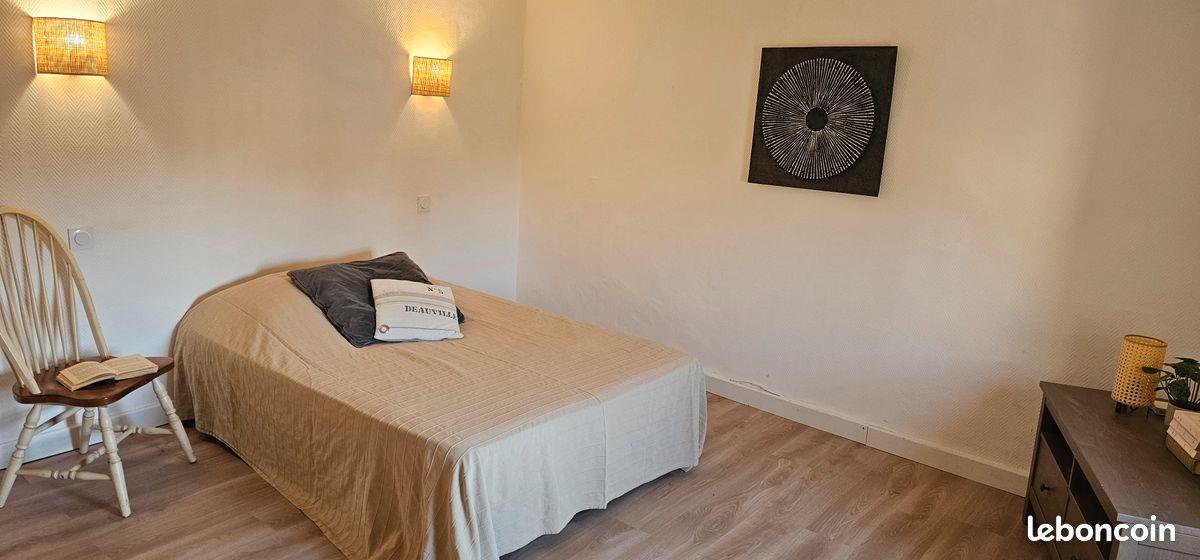 Maison à louer, 65m², Saint-Mitre-les-Remparts