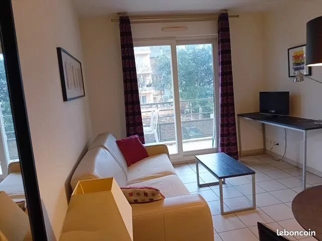 Appartement à louer, 31m², Biot